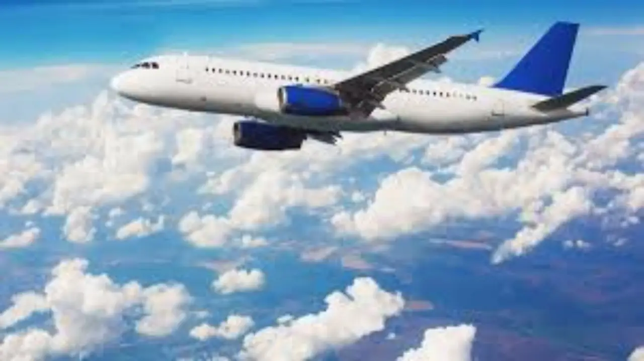 Voli low cost: ecco il giorno della settimana in cui paghi la metà