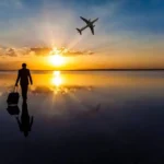 Prenotare un volo di notte conviene davvero? Ecco cosa dice chi lo fa sempre